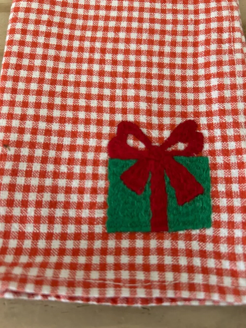Set of 6 Embroidered Checked Fabric Christmas Napkins 12-1/2